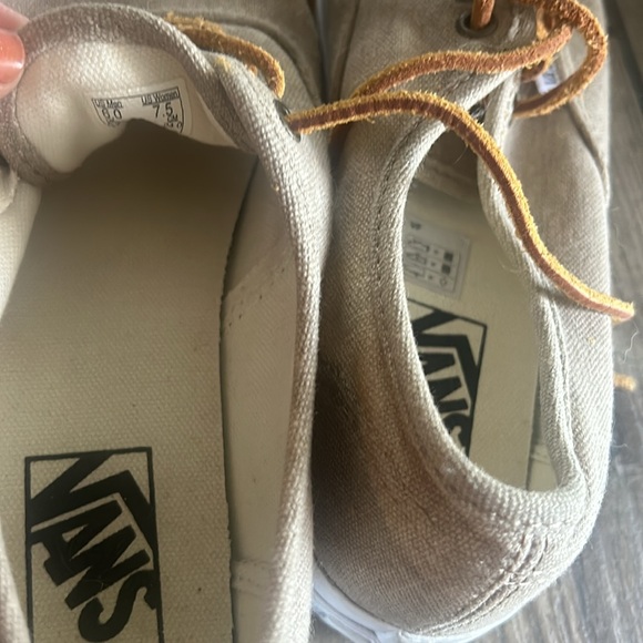 Vans shoes - Picture 5 of 5